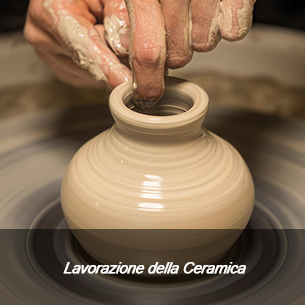 Lavorazione ceramica.jpg